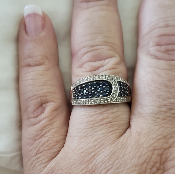 Size 10, 14K White Gold Blue Sapphire & Diamond Ring, Excellent pre-owned condit - Picture 4 of 8